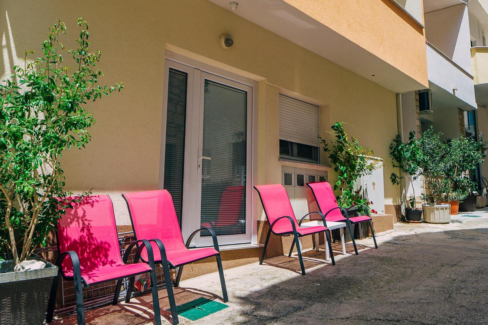 Luxur Centar With Sea View Terrace Apartman Baška Voda Kültér fotó
